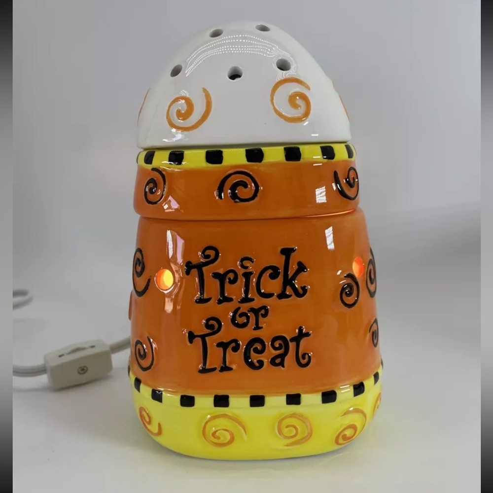 Candy Corn Scentsy Warmer Halloween
